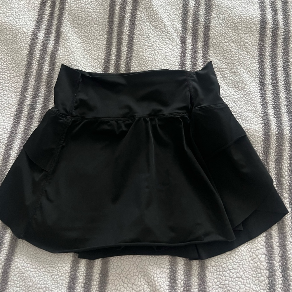black athletic skort